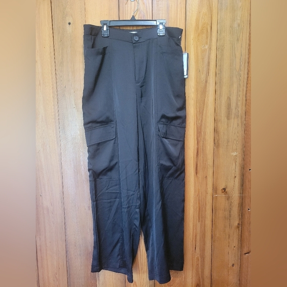 Nine West Womens  Black Cargo Pants - Picture 3 of 14